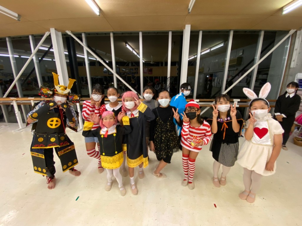 LINE_ALBUM_221026_8_0